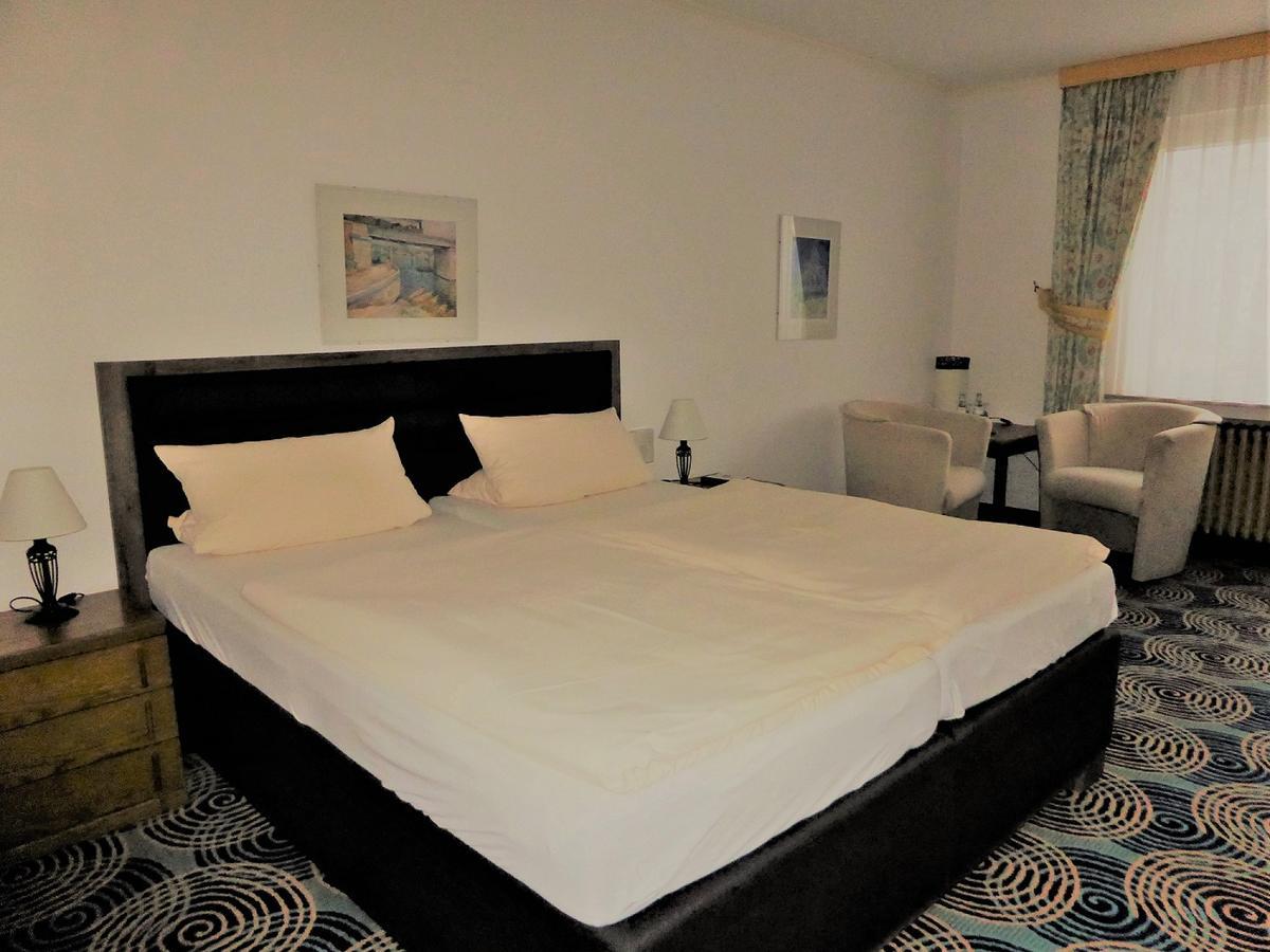 Hotel Villa Luise 바트로덴페르드 외부 사진