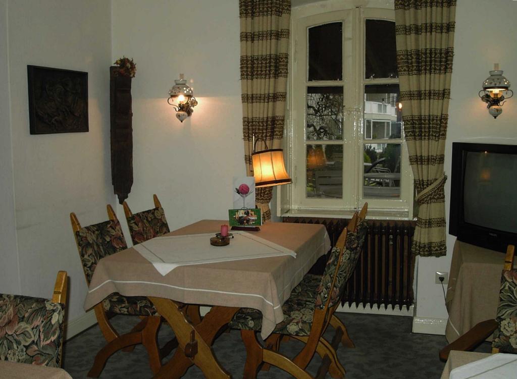 Hotel Villa Luise 바트로덴페르드 외부 사진