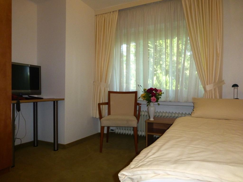 Hotel Villa Luise 바트로덴페르드 외부 사진